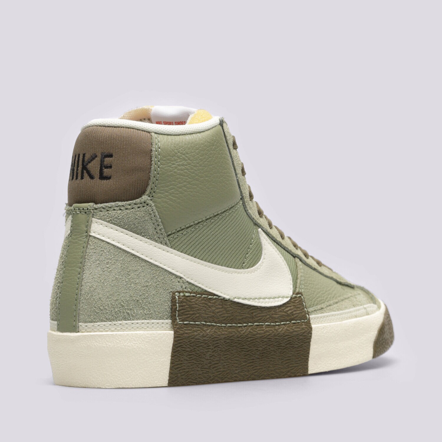 筋肉男 NIKE BRAZER NIKE BLAZER MID '77 (FN7809-100) | kolor biały | Męskie Buty