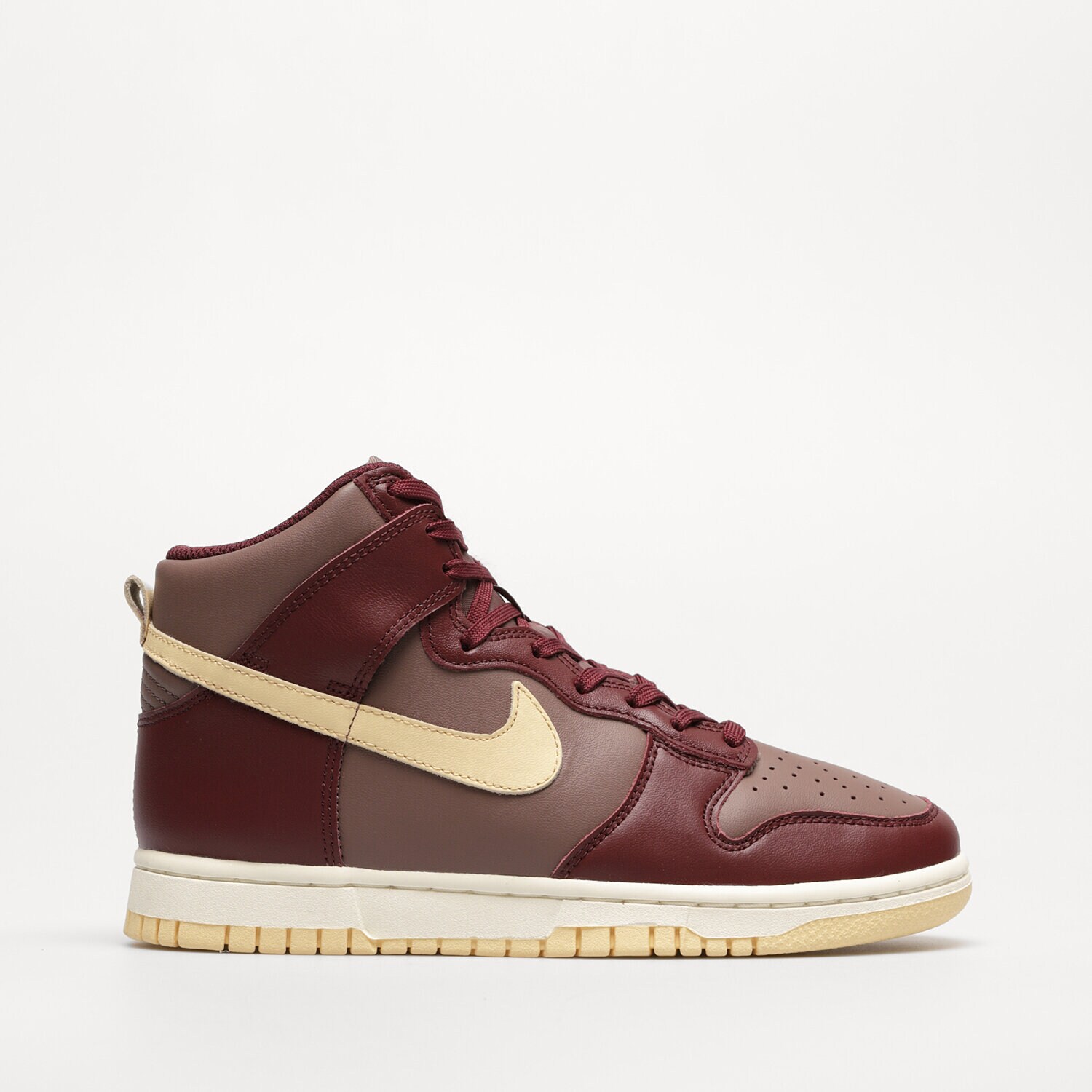 dd1869 nike