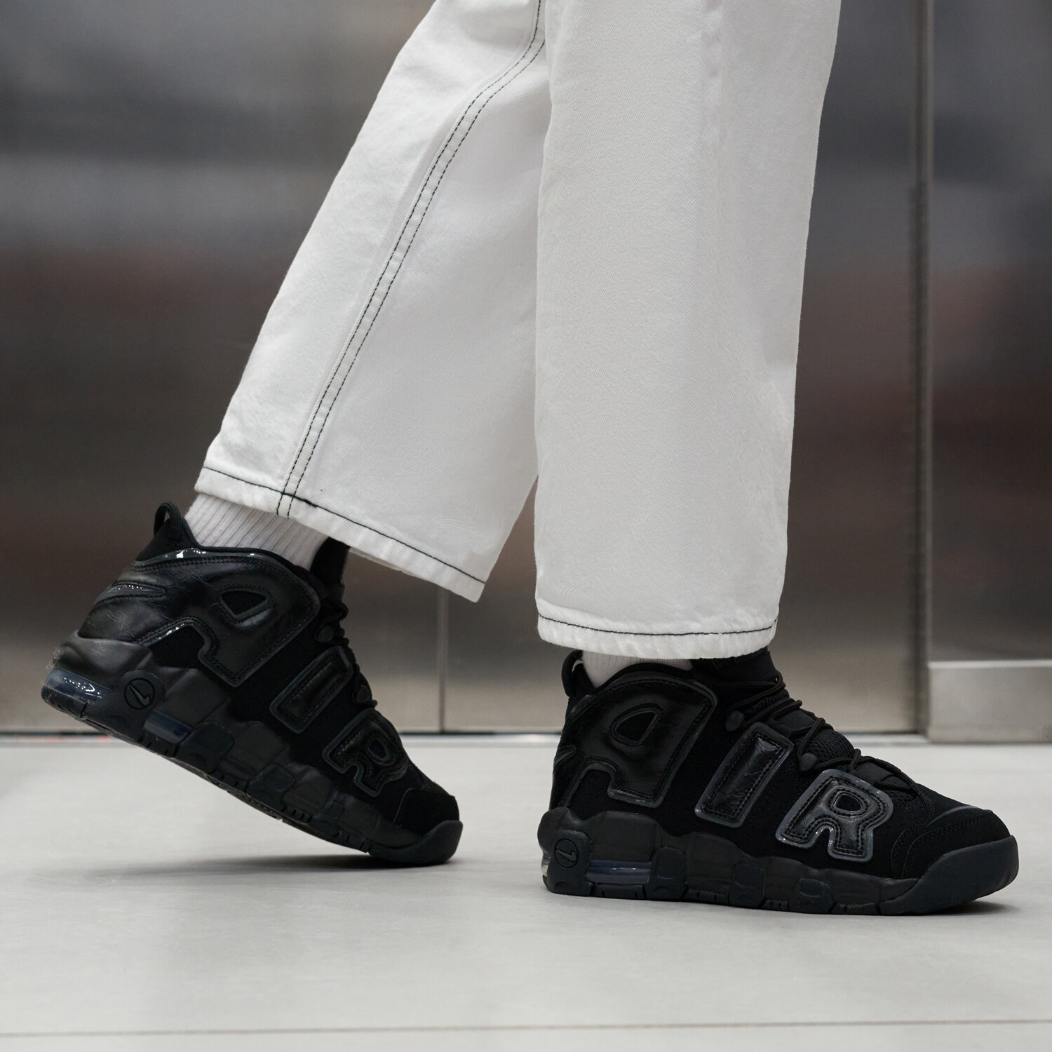 NIKE AIR MORE UPTEMPO FV2264-001 CZARNY | Dziecięce