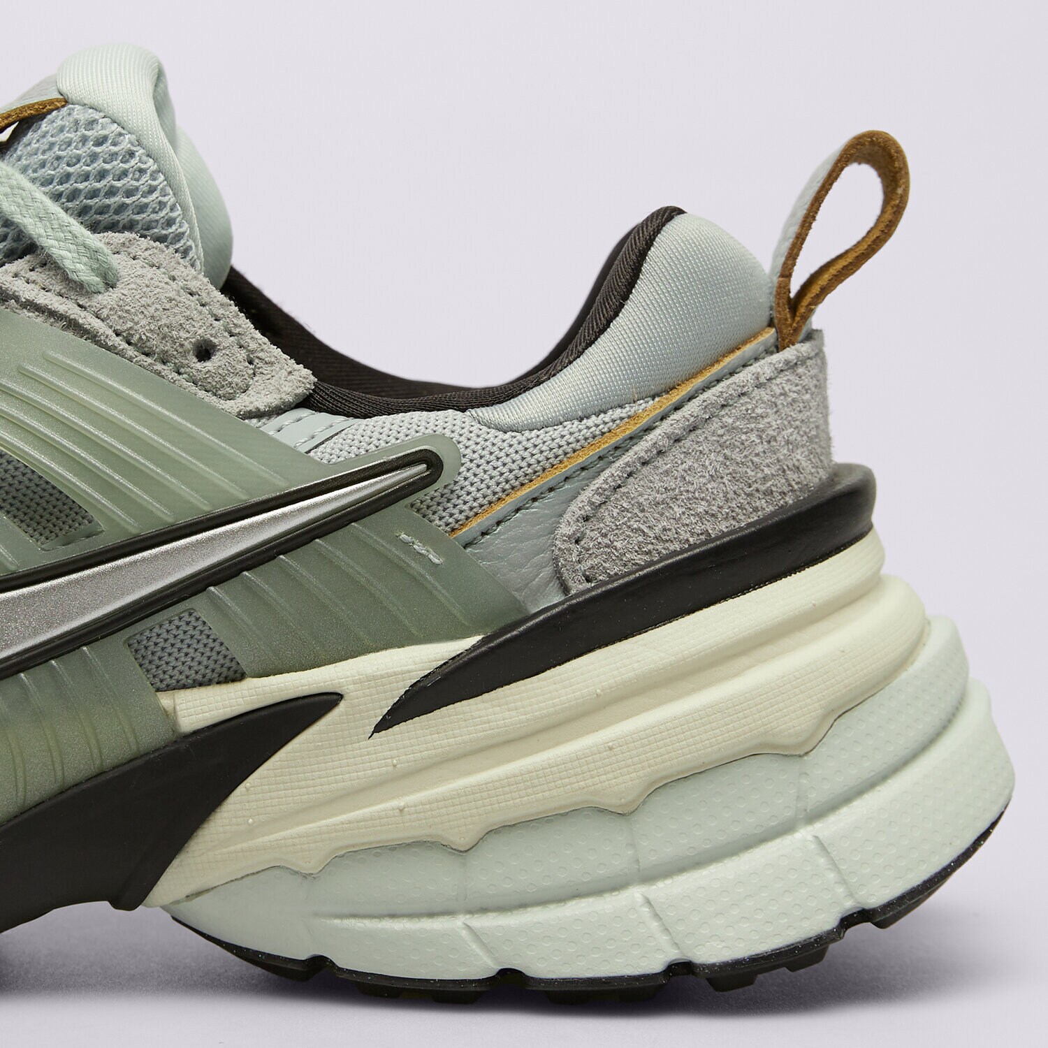 NIKE W V2K RUN FN6703-003 ZIELONY | Damskie Sneakersy w Sizeer