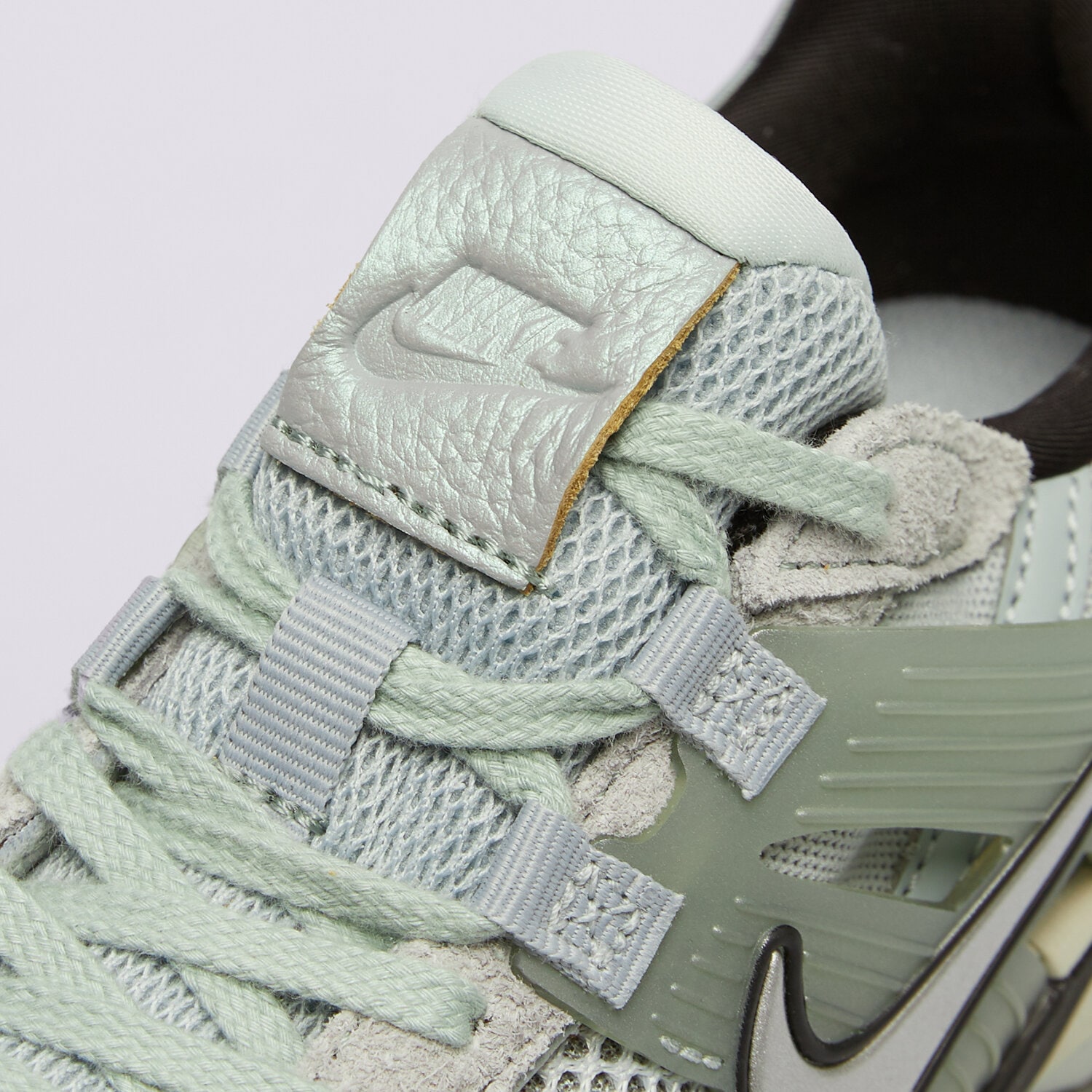 NIKE W V2K RUN FN6703-003 ZIELONY | Damskie Sneakersy w Sizeer