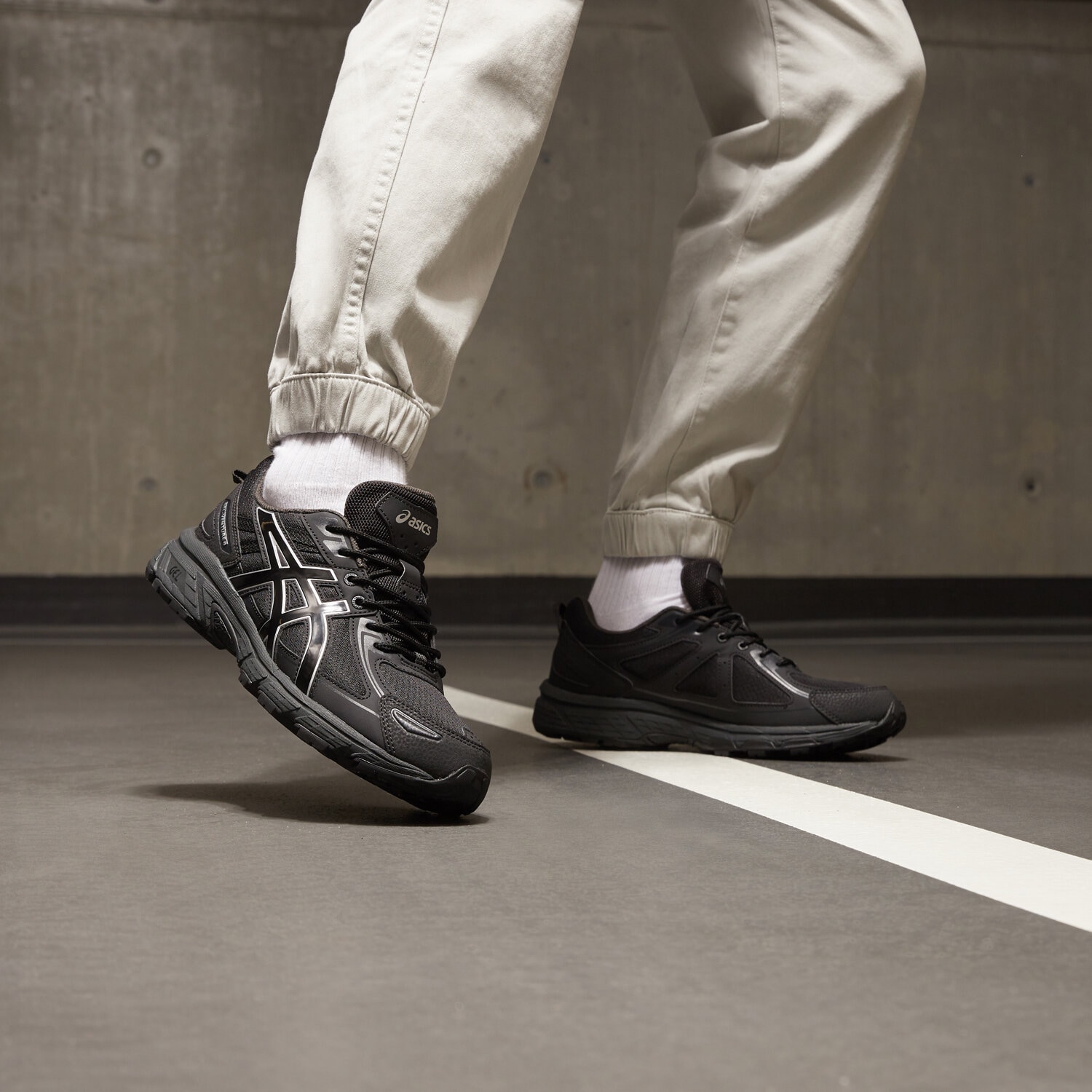 人気☆ASICS☆ GEL-VENTURE 6 - BLACK/BLACK GEL-VENTURE 6 | Unisex | Black/Black | Buty SportStyle