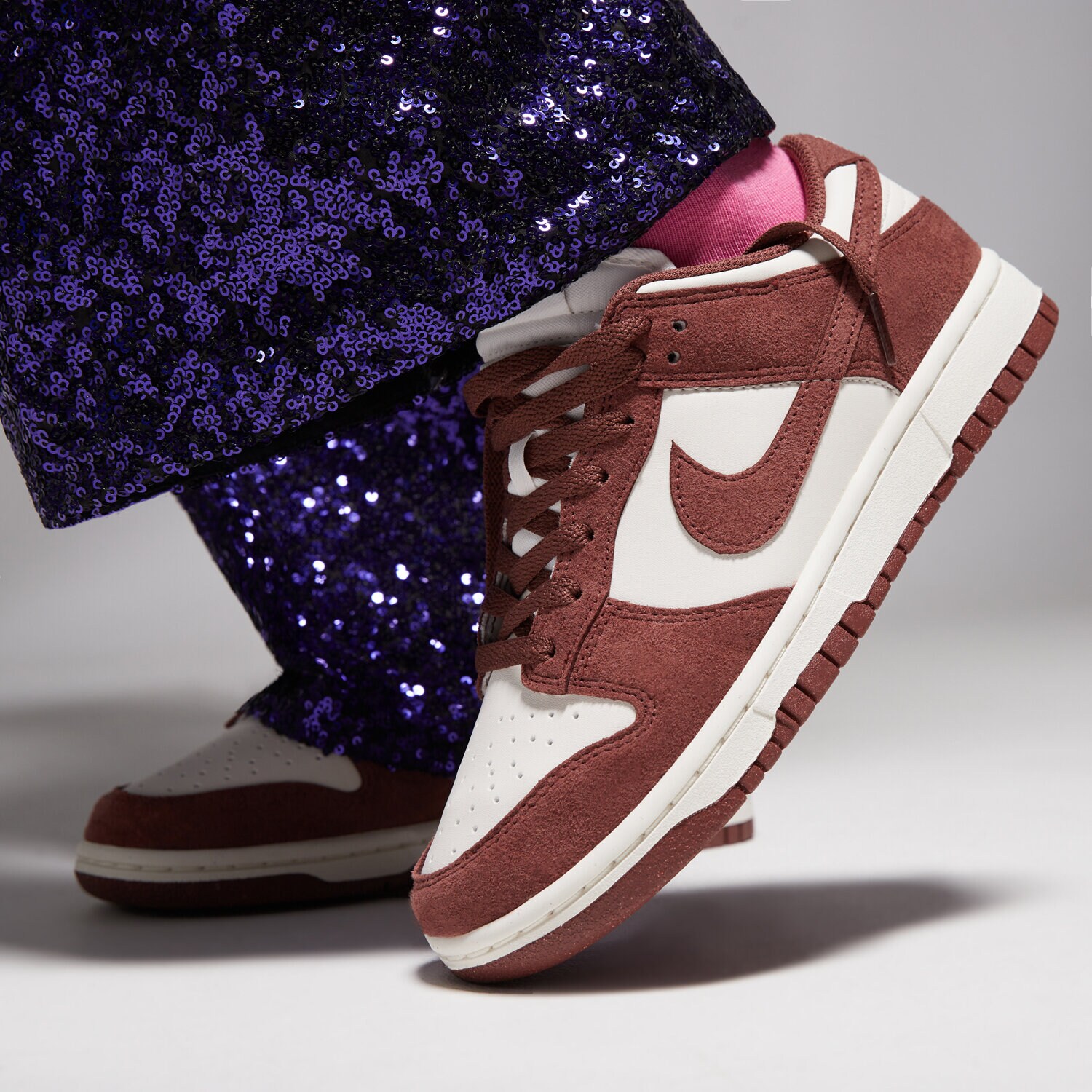 NIKE WMNS DUNK LOW HJ7673-001 BORDOWY | Damskie Sneakersy w