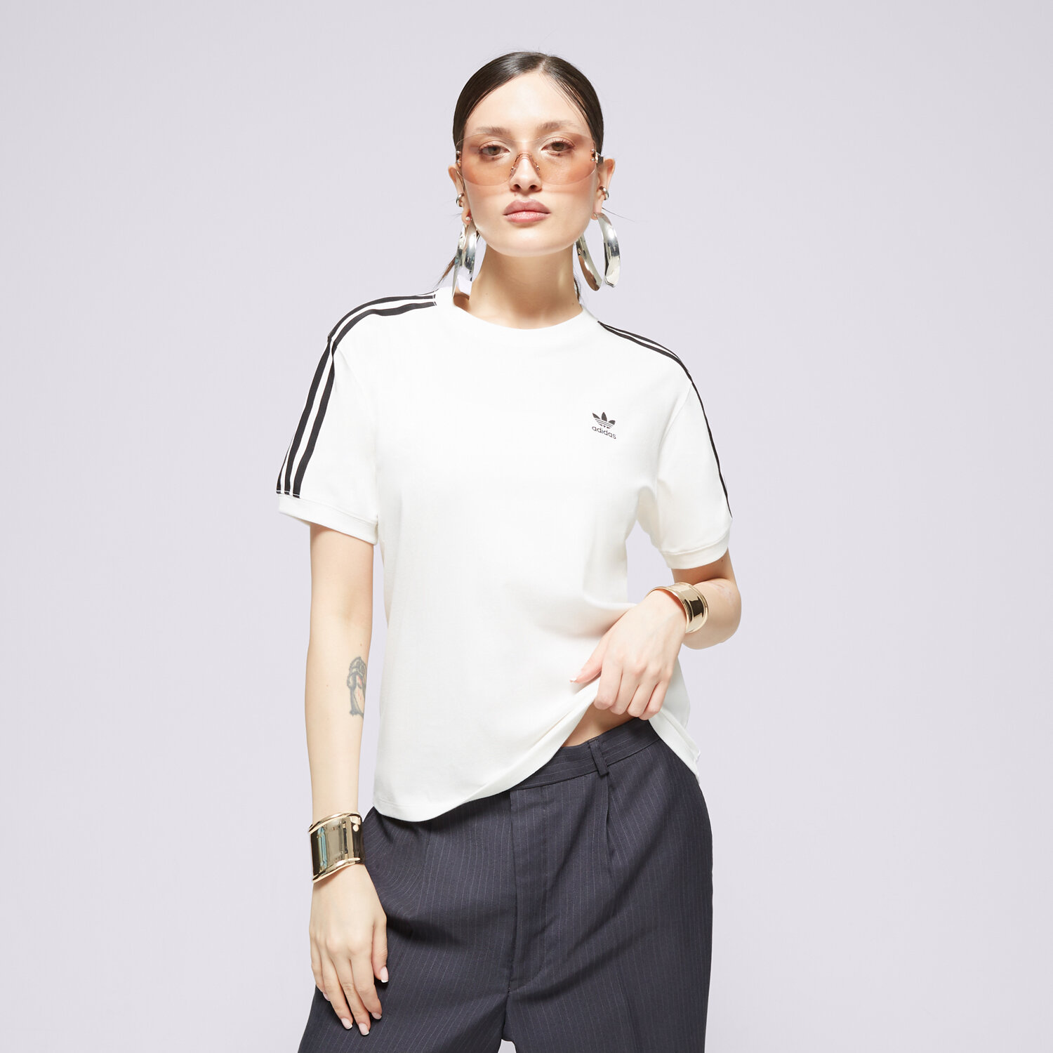 ADIDAS T-SHIRT 3 STRIPE TEE IR8051 BIAŁY | Damskie Koszulki