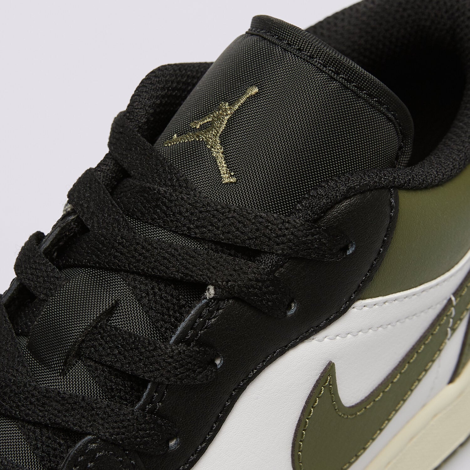 Air Jordan 1 KO Low wychodzą w kultowej wersji „Bred”
