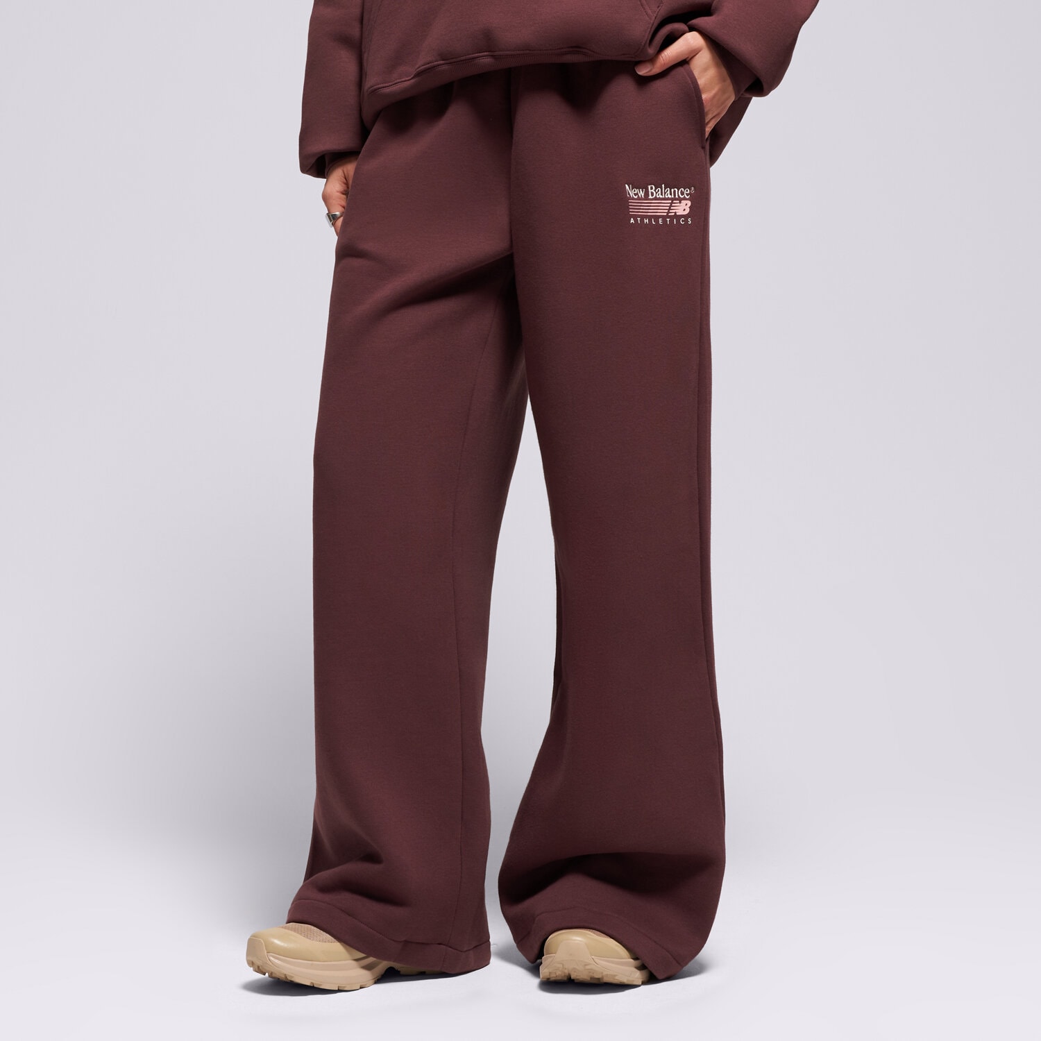 New Balance Spodnie Trackside Fleece Pant