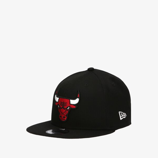 Jak dopasować snapback?