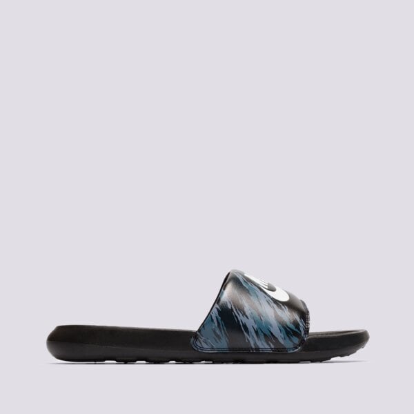 Nike Victori One