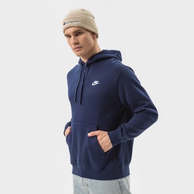 Streetwear w kolorze Pantone 2020 - Classic Blue