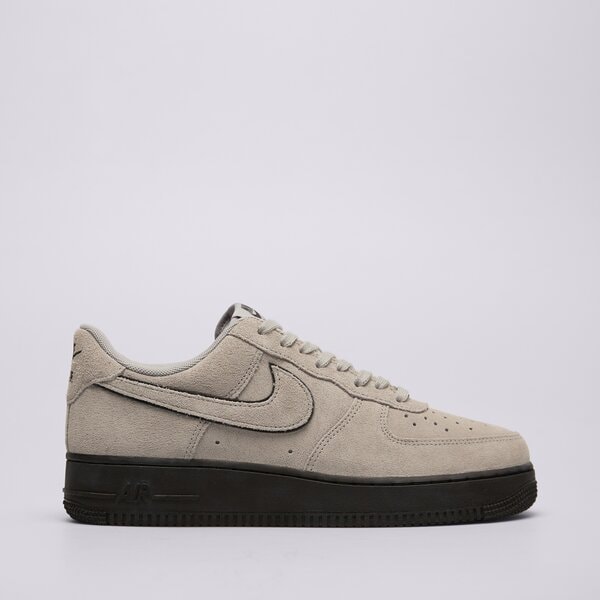 Nike Air Force 1 '07 Lv8