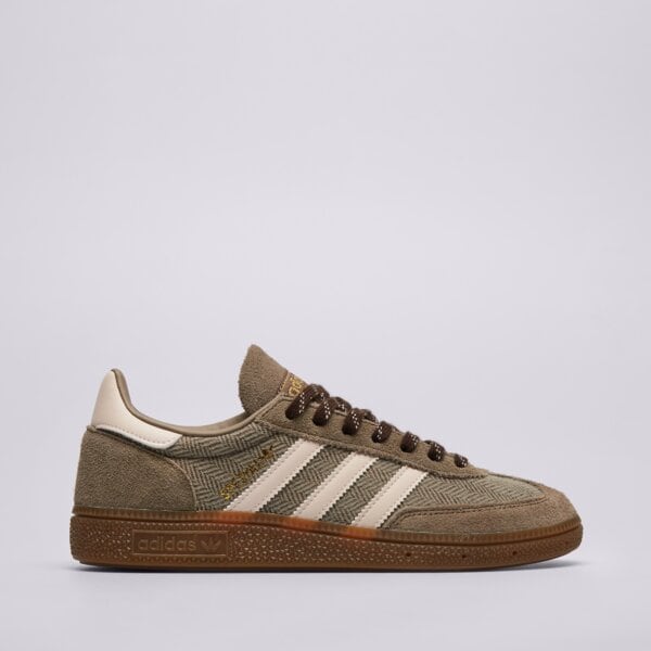 Historia marki adidas