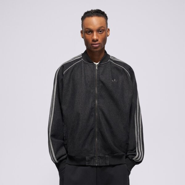 Bluza adidas – absolutny must have dla fana streetwearu!
