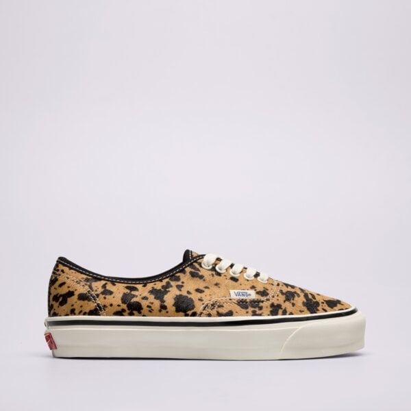 Tylko nie do pralki, czyli jak czyścić Vans Authentic?